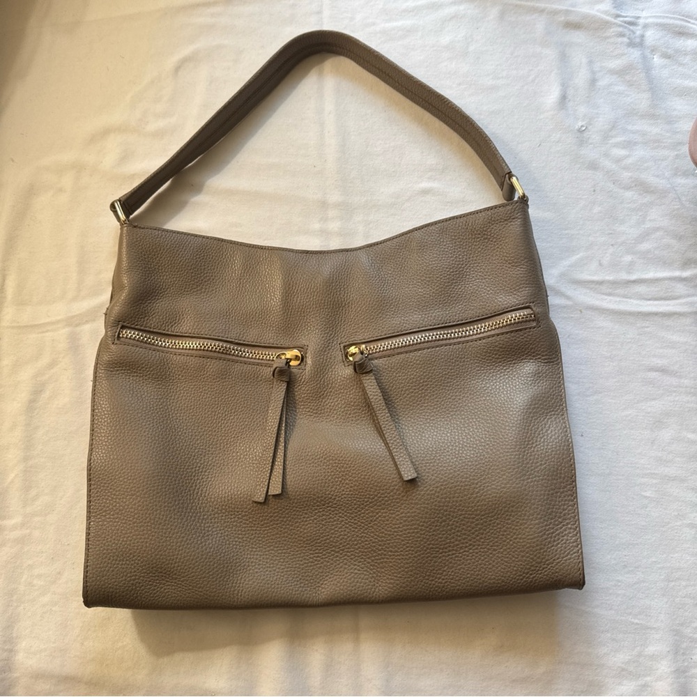 Tote Le Monde: The Finch Collection Bag